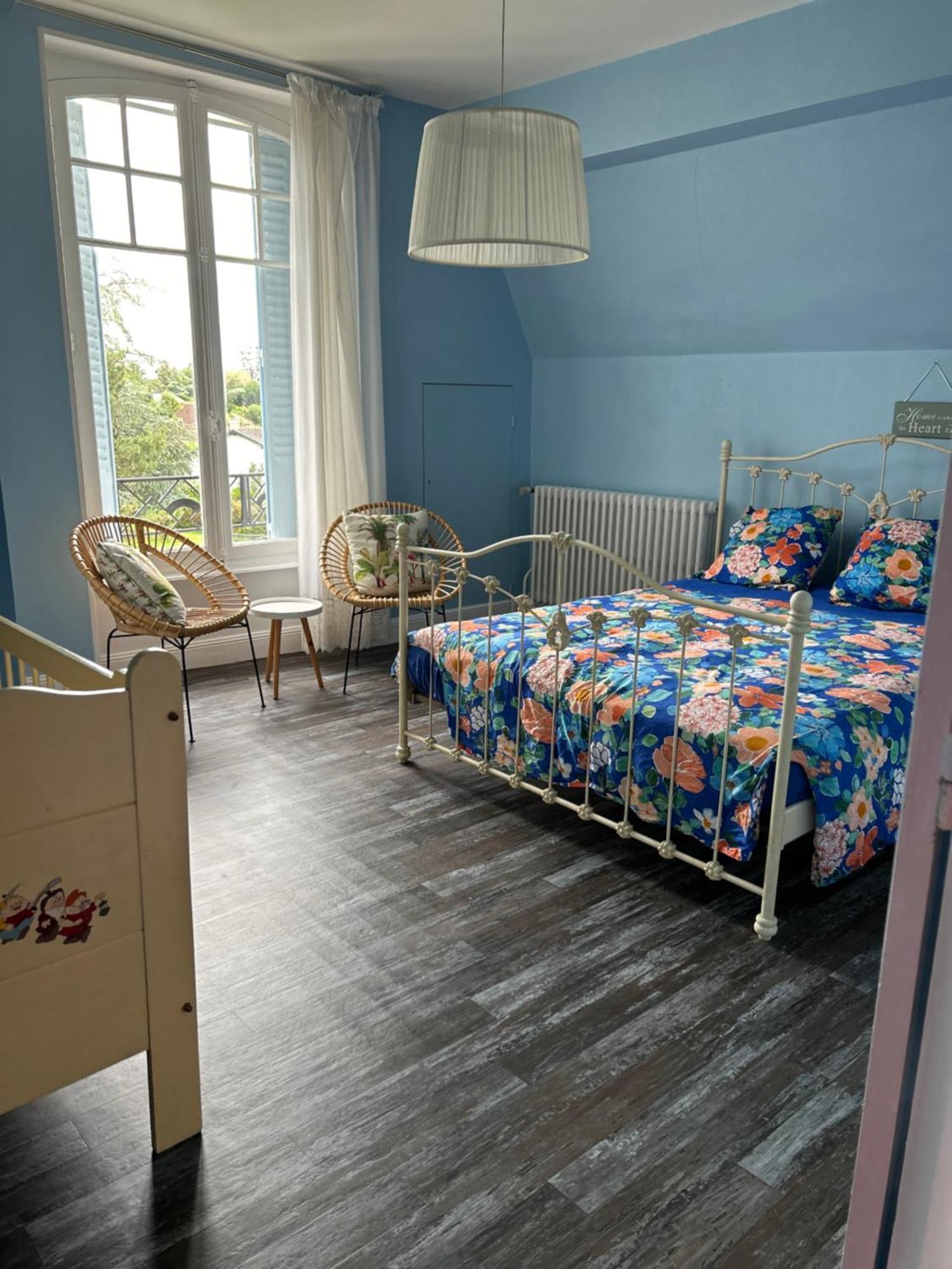 Holiday Home Villa Castel Marie Louise Néris-les-Bains Dış mekan fotoğraf