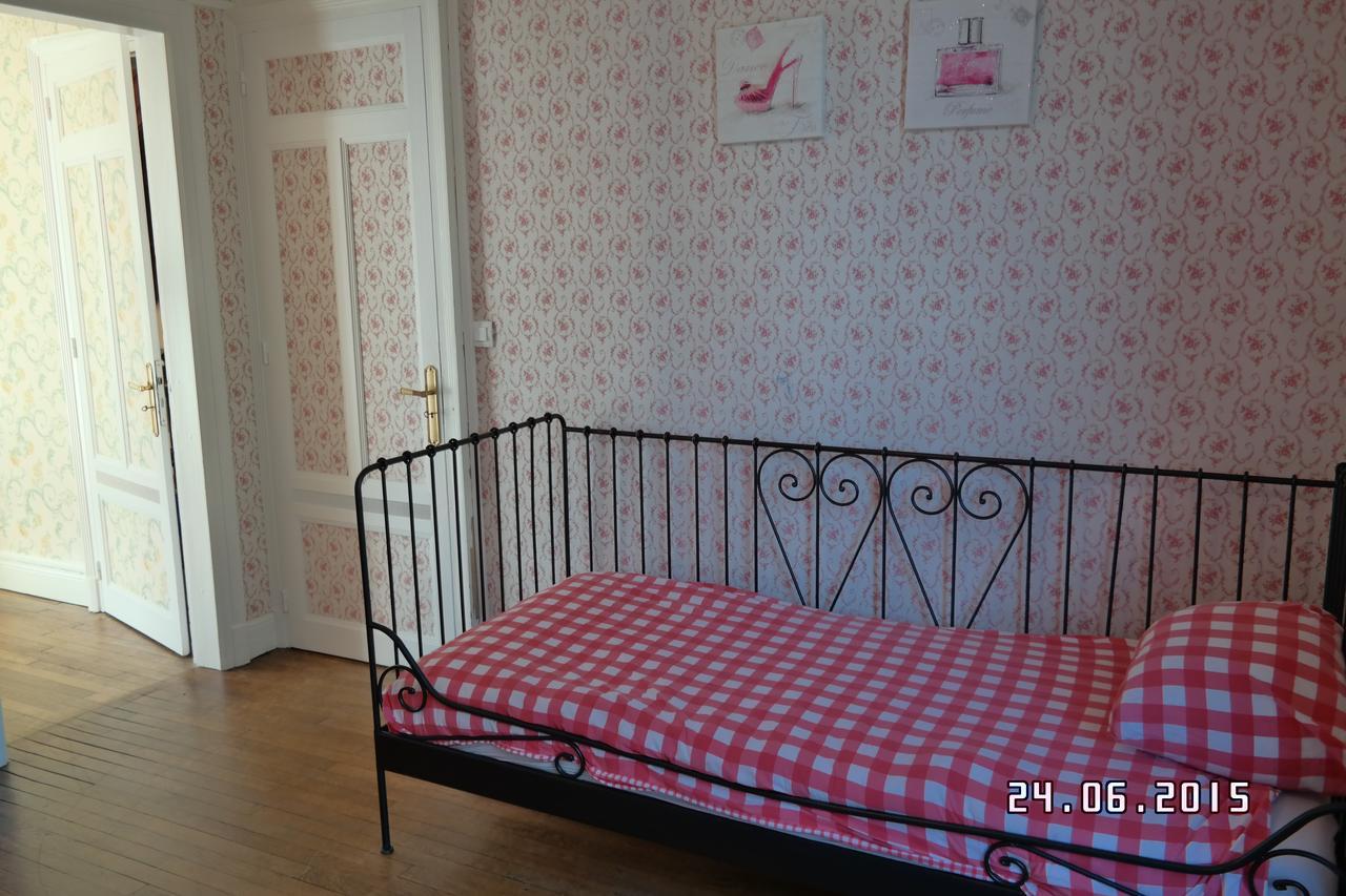 Holiday Home Villa Castel Marie Louise Néris-les-Bains Dış mekan fotoğraf